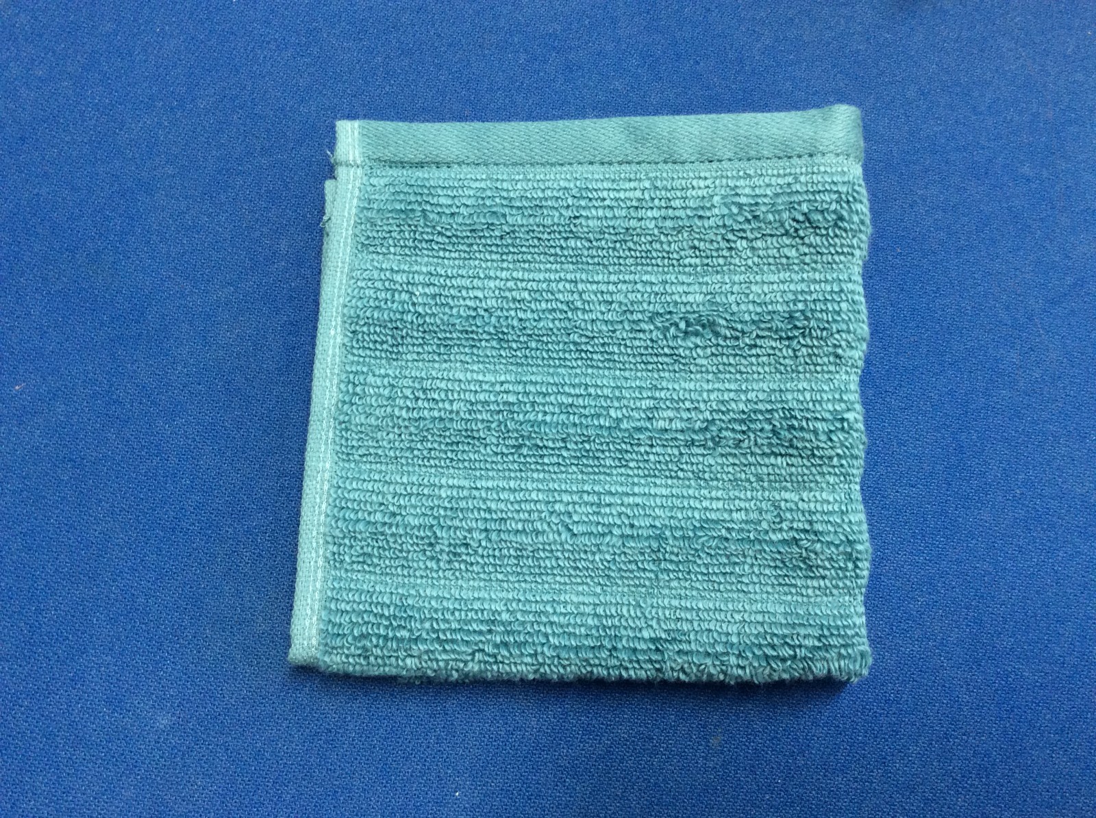 washcloths, soft, thick, absorbent, 100% cotton 13″x13″ in various bright colors