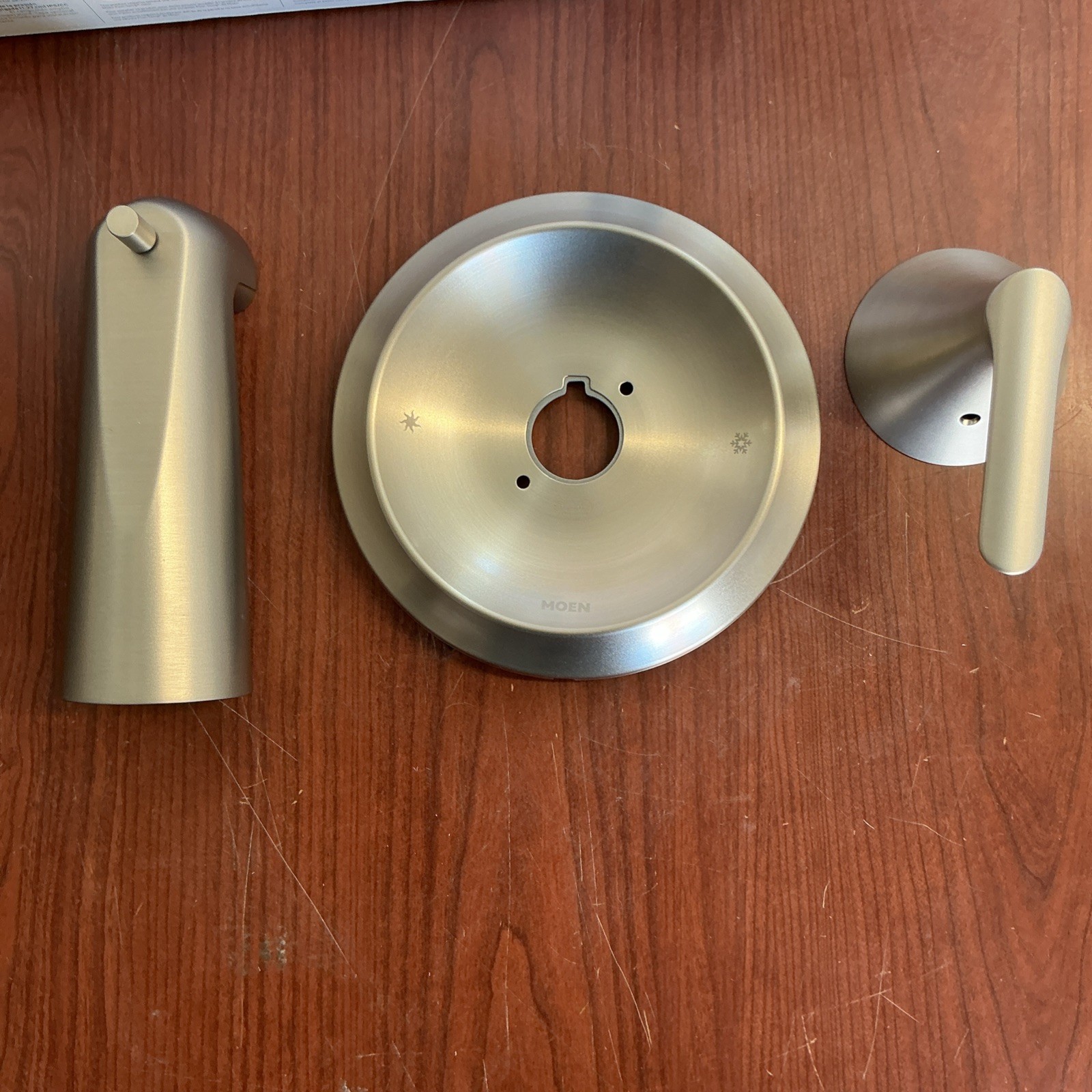 NEW MOEN 82518SRN Spot Resist Brushed Nickel Findlay Tub & Shower Faucet B42