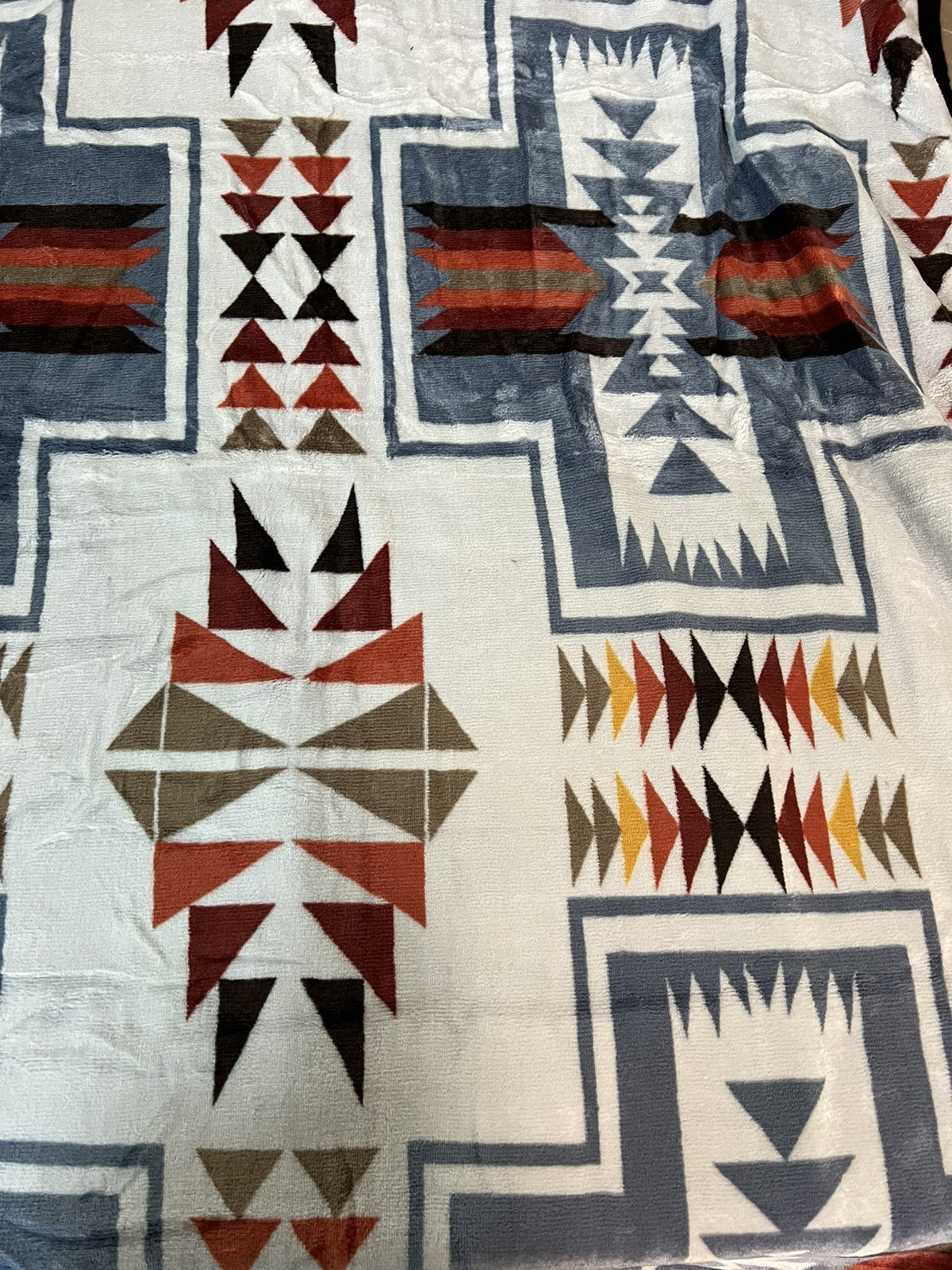 Native American Style 2 Ply Plush Reversible Throw Blanket Baby-Kid Light Grey