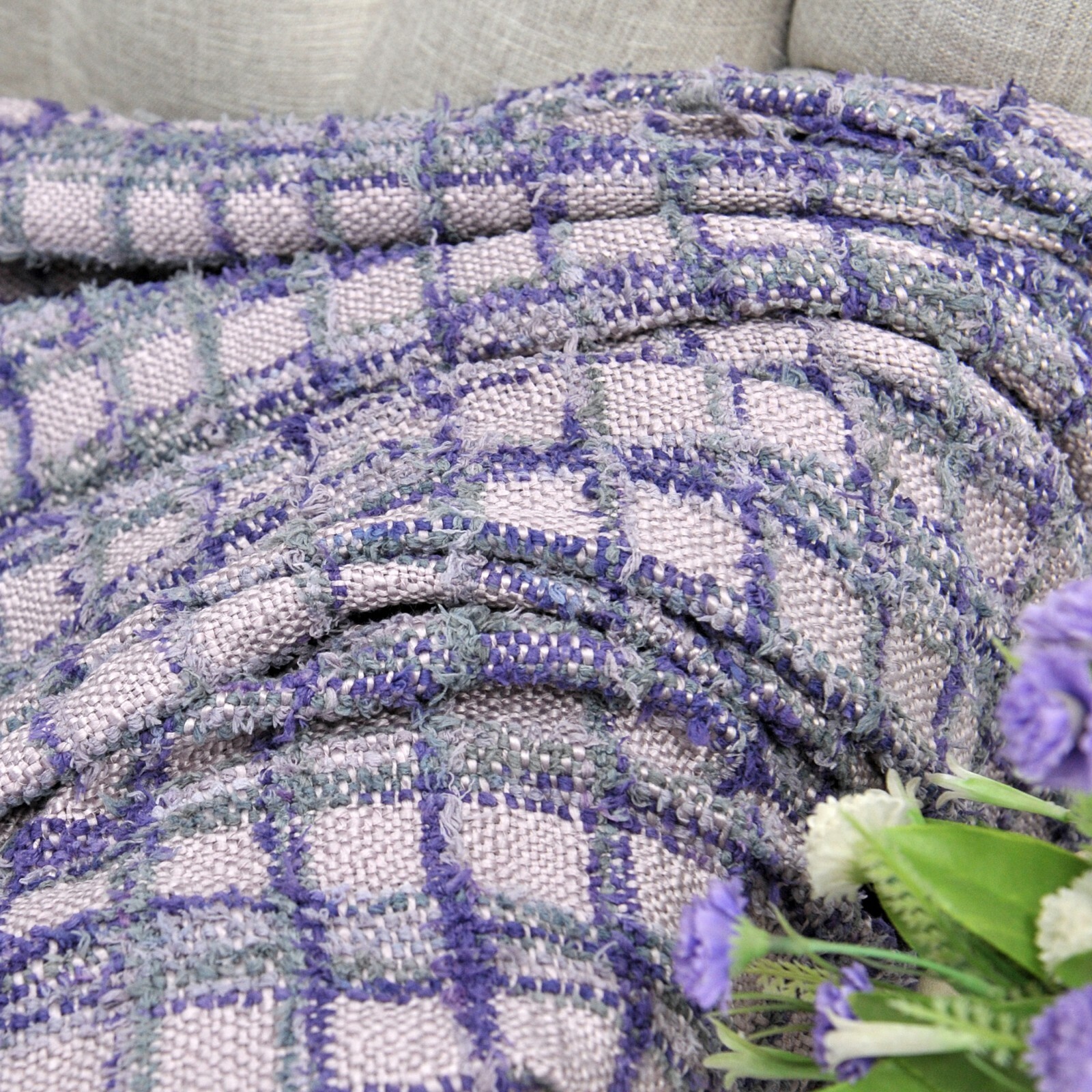 Boho Multi-Color Chenille Knitted Throw Blanket with Decorative Tassels Gift