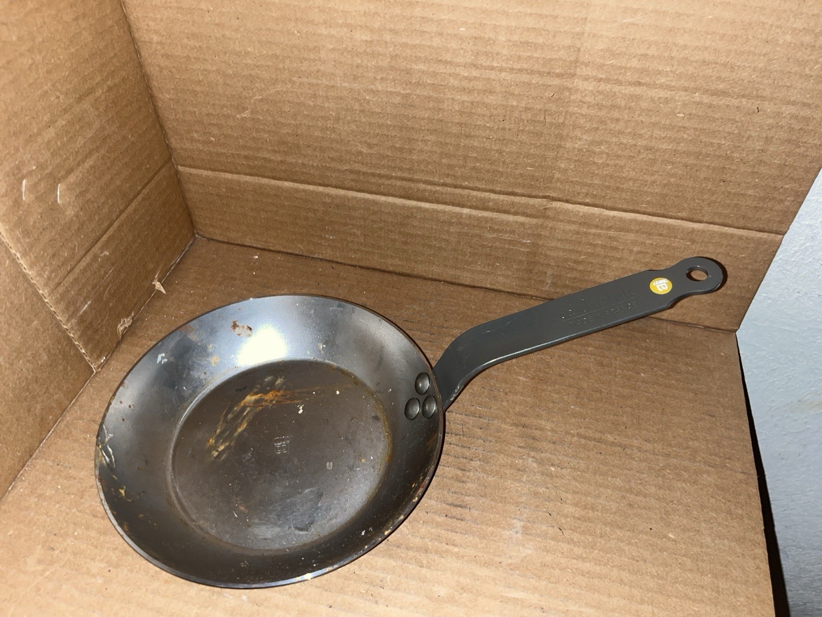 De Buyer MINERAL B Carbon Steel 8″ Omelette Pan Made in France(B)