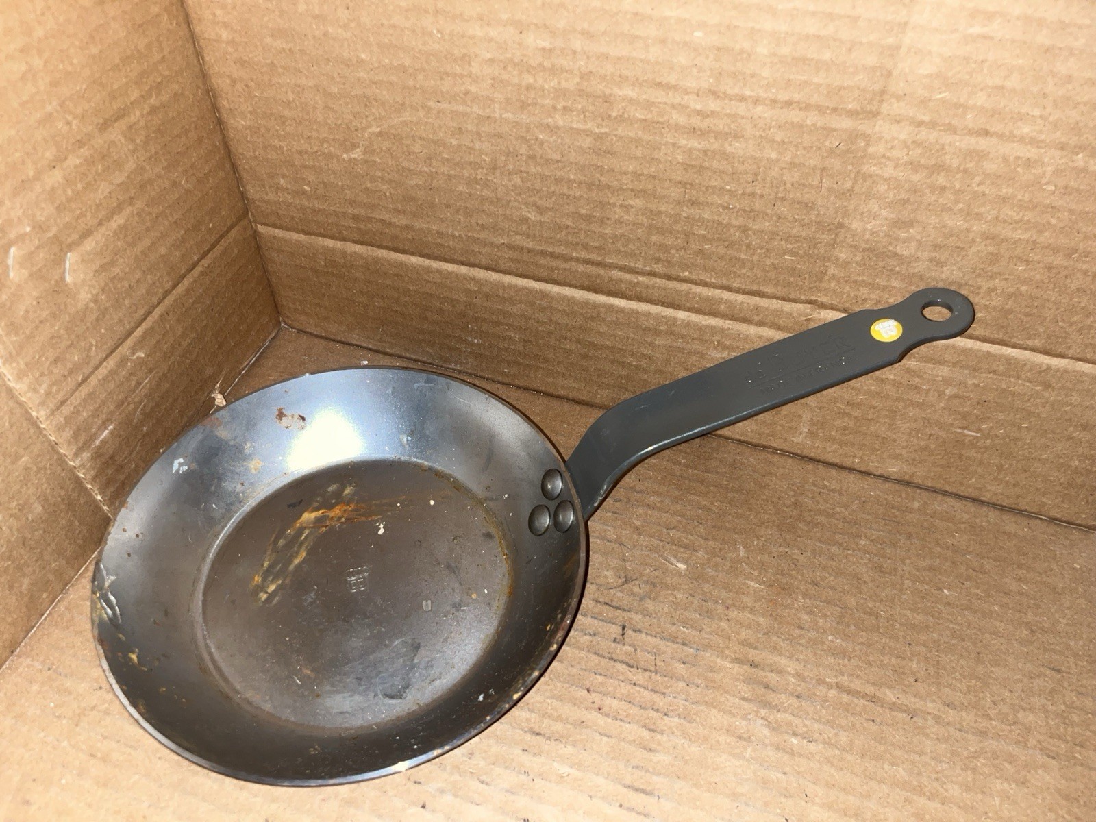 De Buyer MINERAL B Carbon Steel 8″ Omelette Pan Made in France(B)