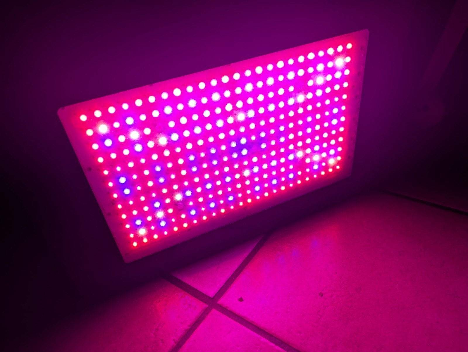 GROW LIGHT FOR INDOOR PLANTS COMPLETE READY FOR USE FULL SPECTRUM 2000W WORKS🔥