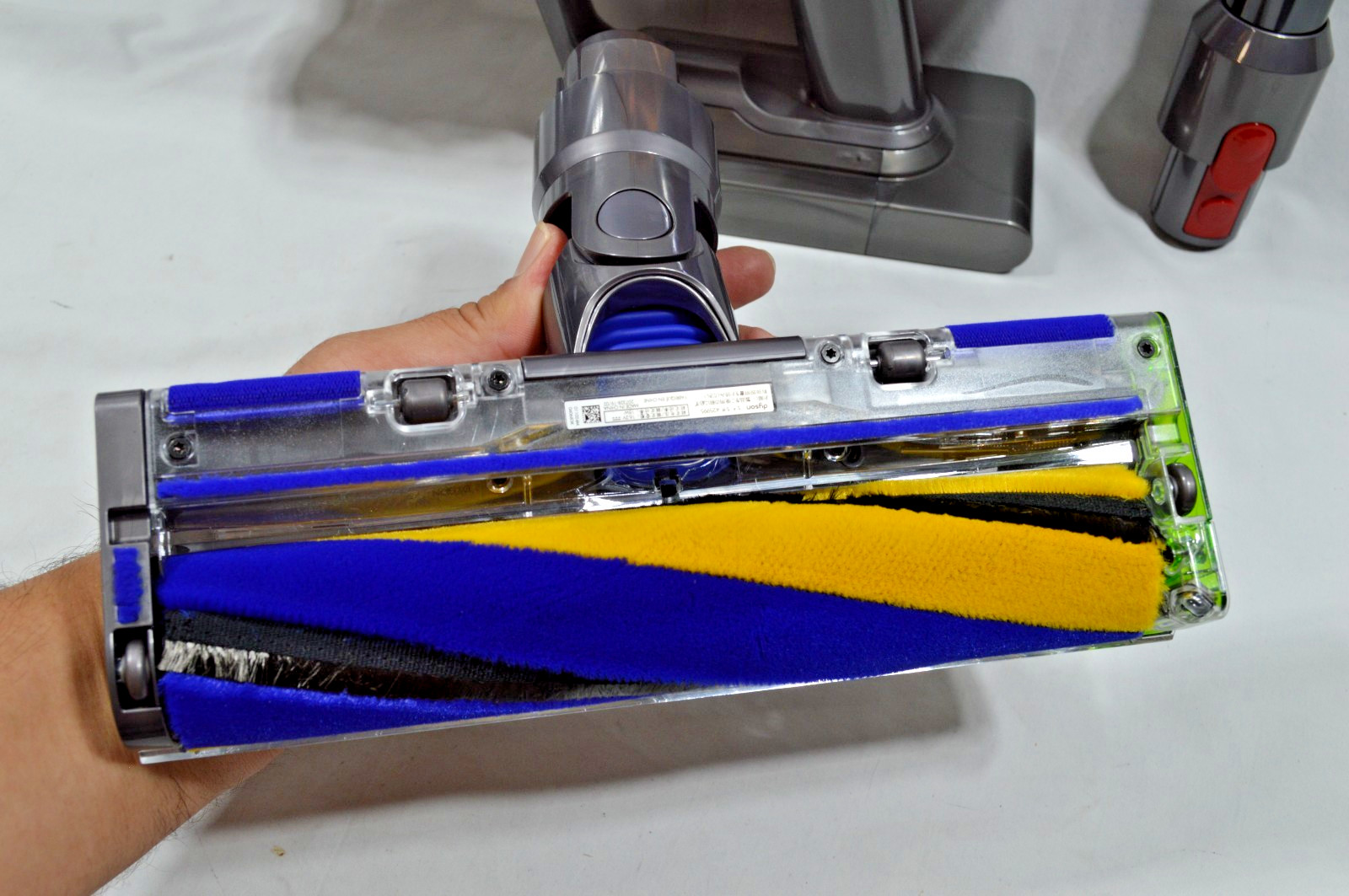 NWOB! Dyson V15 Cordless Stick Vacuum Cleaner w/ Accessories *SEE PICS*