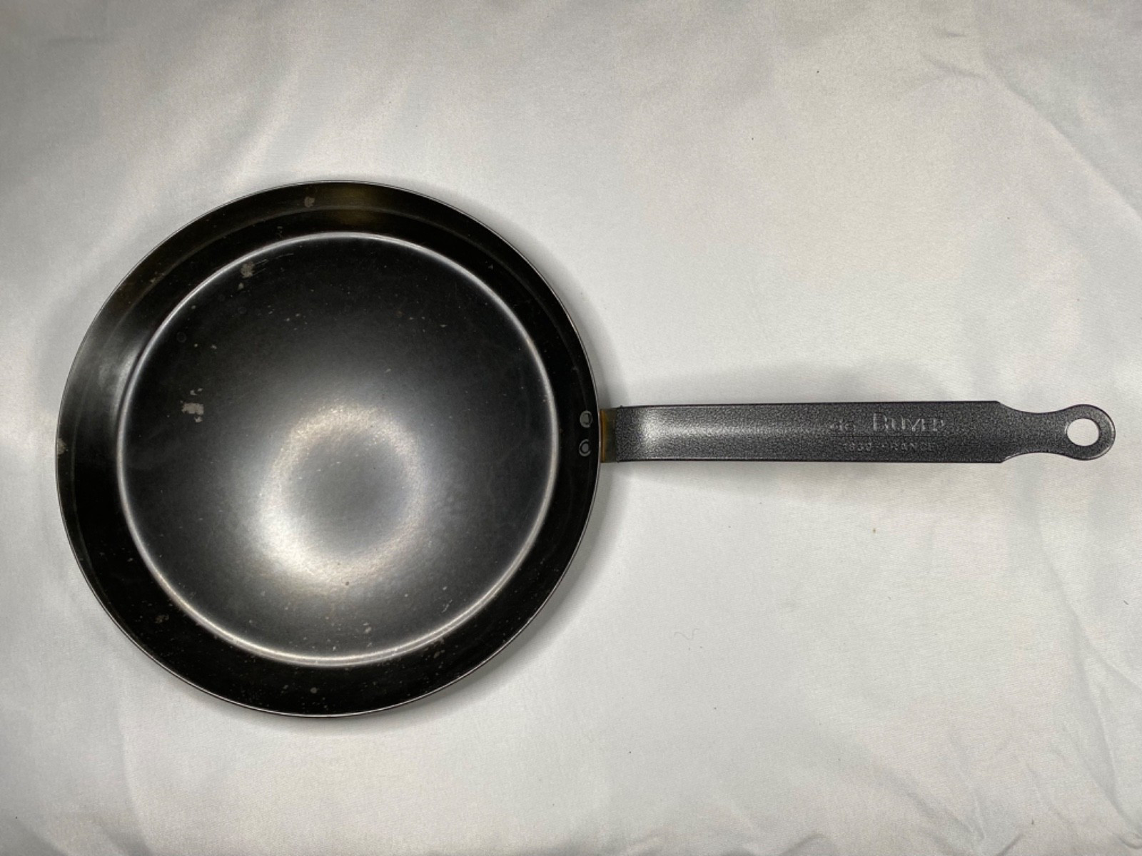 De Buyer Blue Carbon Steel Crepe Tortilla Omelet Pan 9.5” France