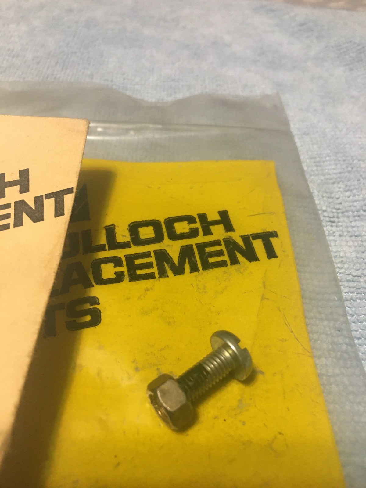 1 McCULLOCH 120002 bolt & 120044 nut, spike 605 610 650 EB3.7 Timber Bear