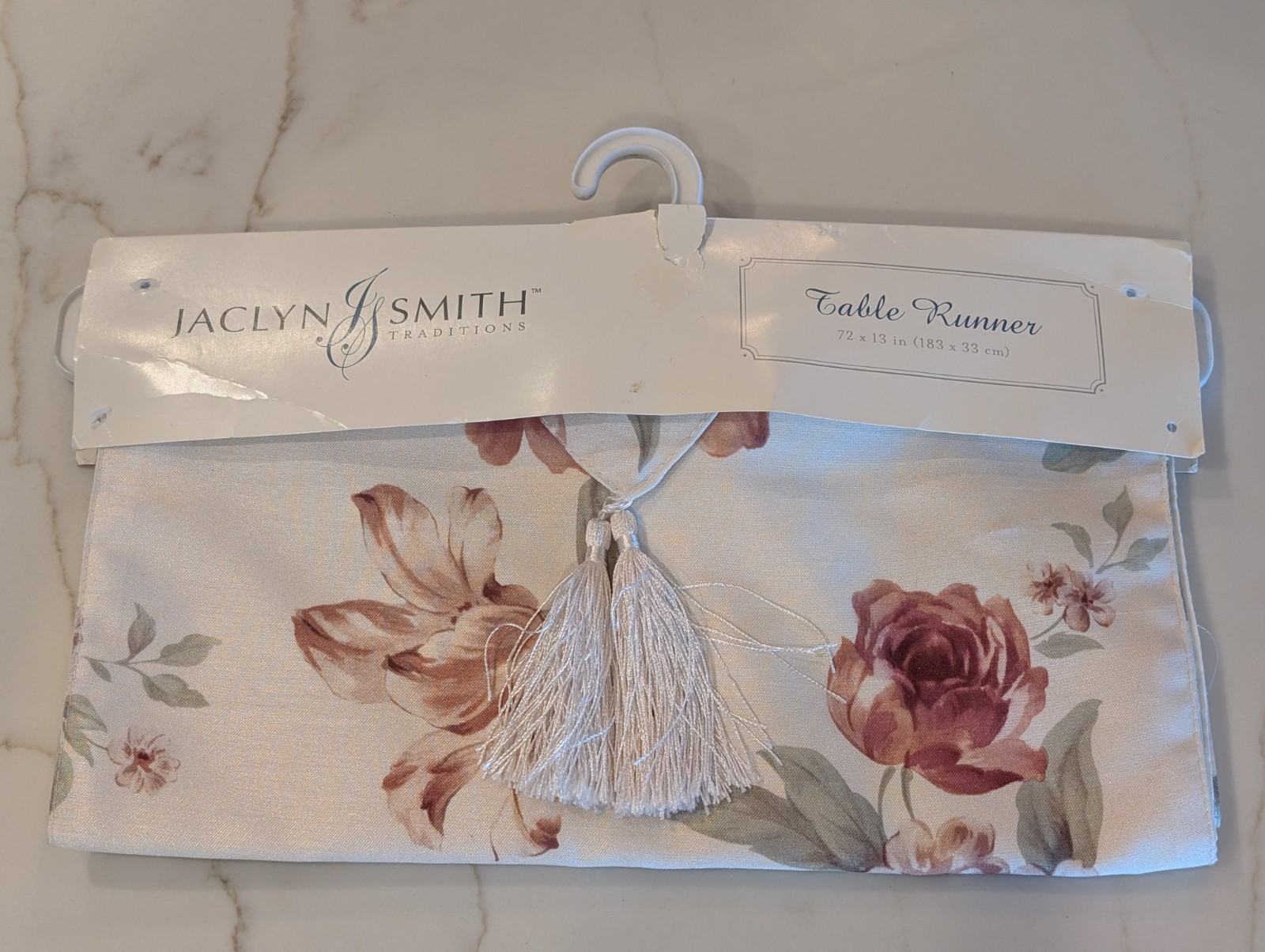 NWT Floral Table Runner 13×72 Inch Seasonal Spring Summer Fall Rose Flowers