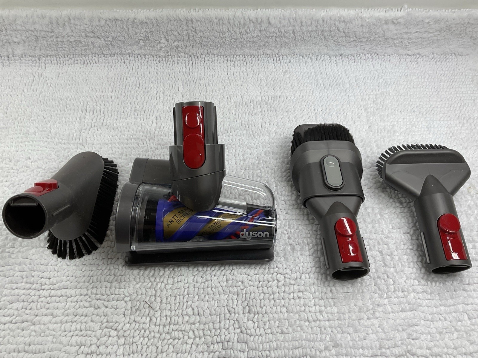 NEW DYSON V15s DETECT SUBMARINE ABSOLUTE GOLD MOTOR VACUUM BUNDLE READ!