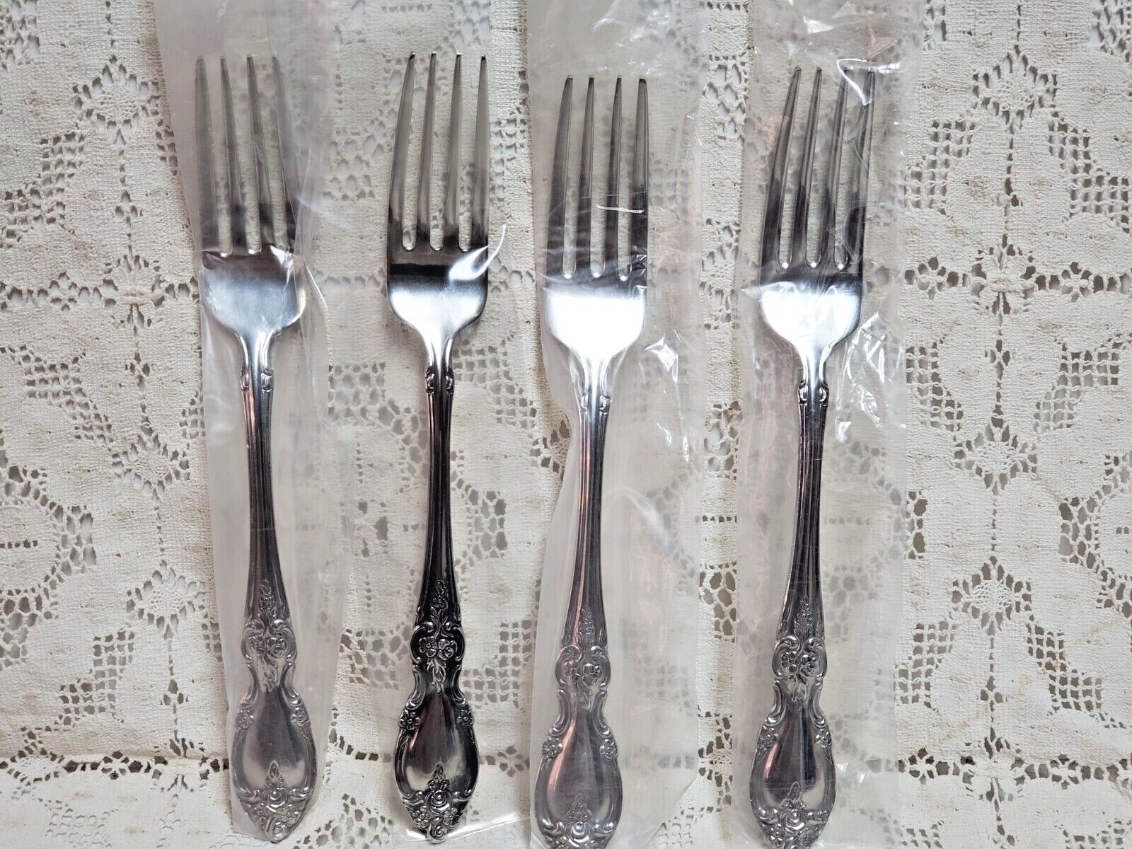 Oneida Louisiana Dinner Forks 7 1/4″ 18/8 Stainless Ultra Premium Set 4 New