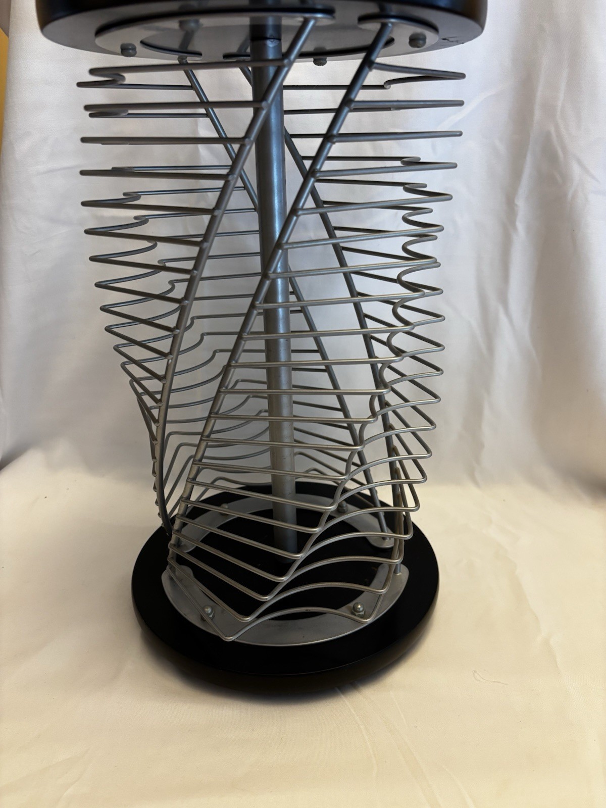 VTG CD STORAGE DISPLAY RACK ROTATING TWIST 42 CDS 14 INCHES TALL