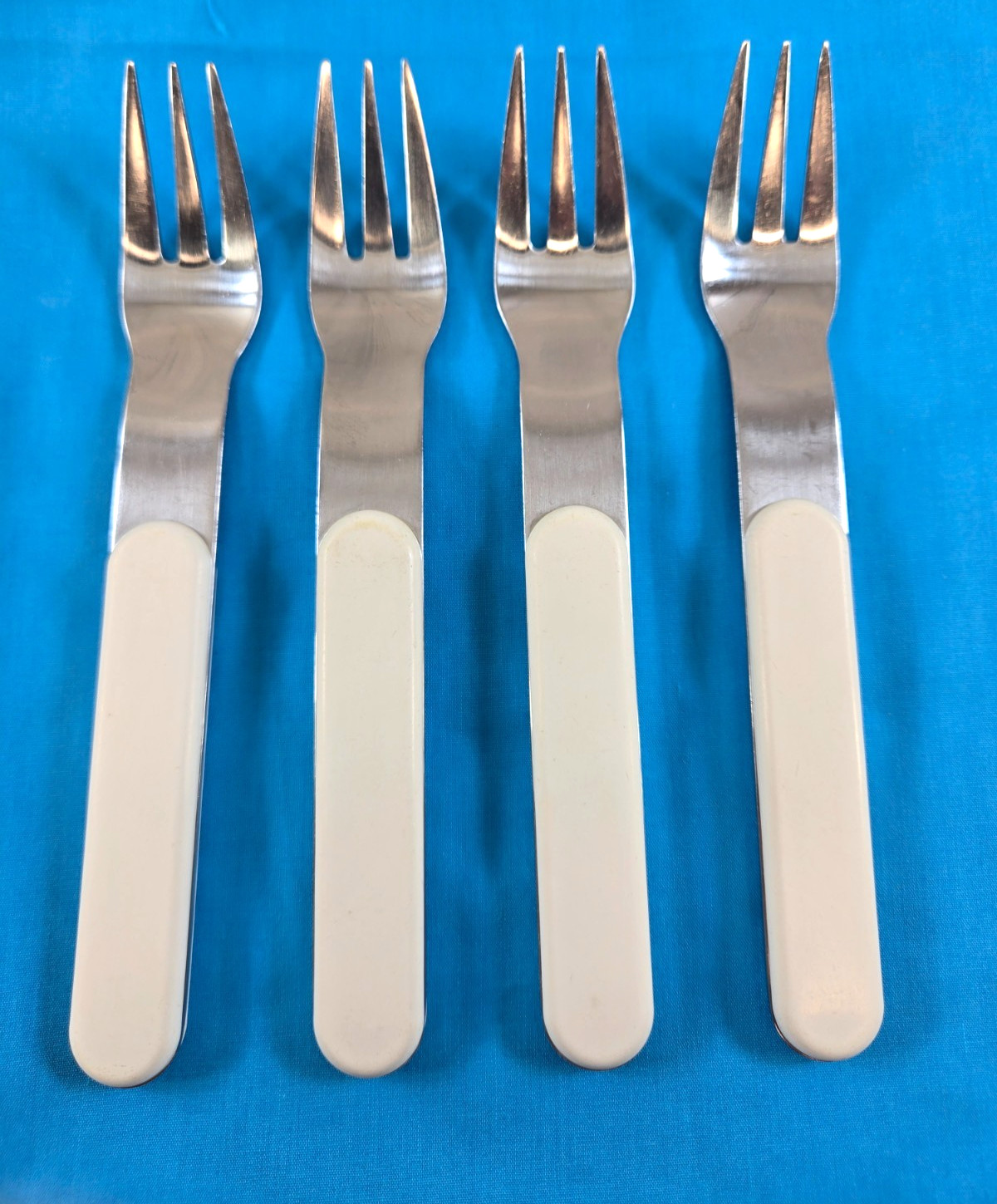 Dansk International Summer House White Handle 4 Forks