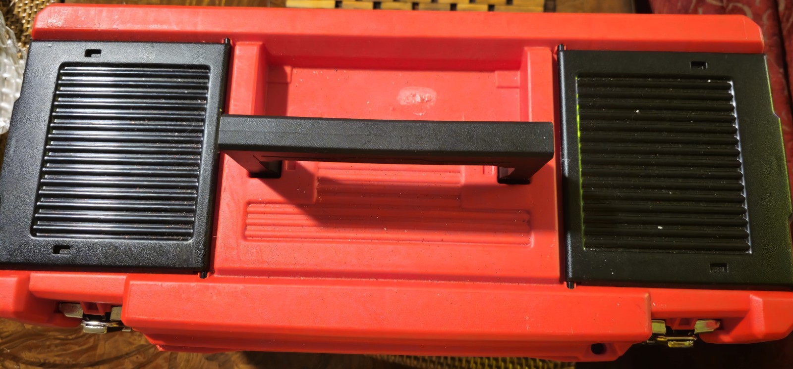 CRAFTSMAN 19.27-in W x 9.75-in H x 9.8-in D Red Plastic Tool Box