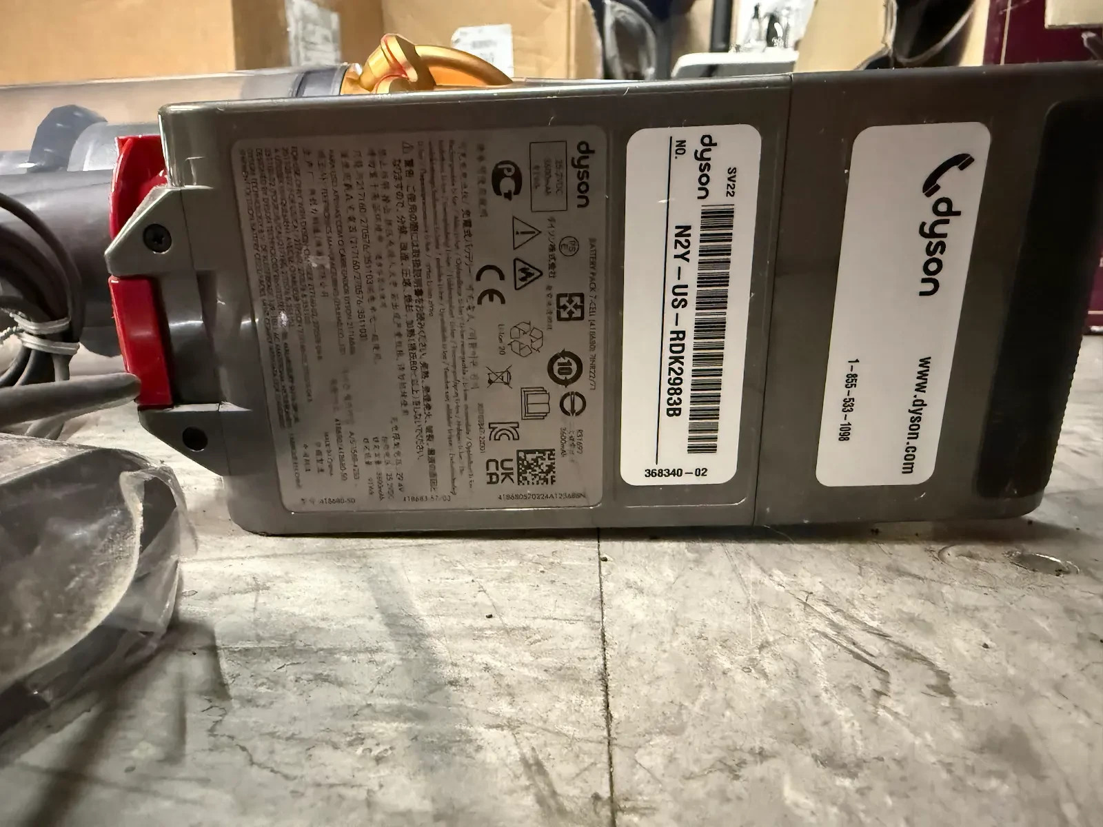 DYSON V15 DETECT ABSOLUTE CORDLESS STICK VACUUM CLEANER FACTORY REFURBISHED