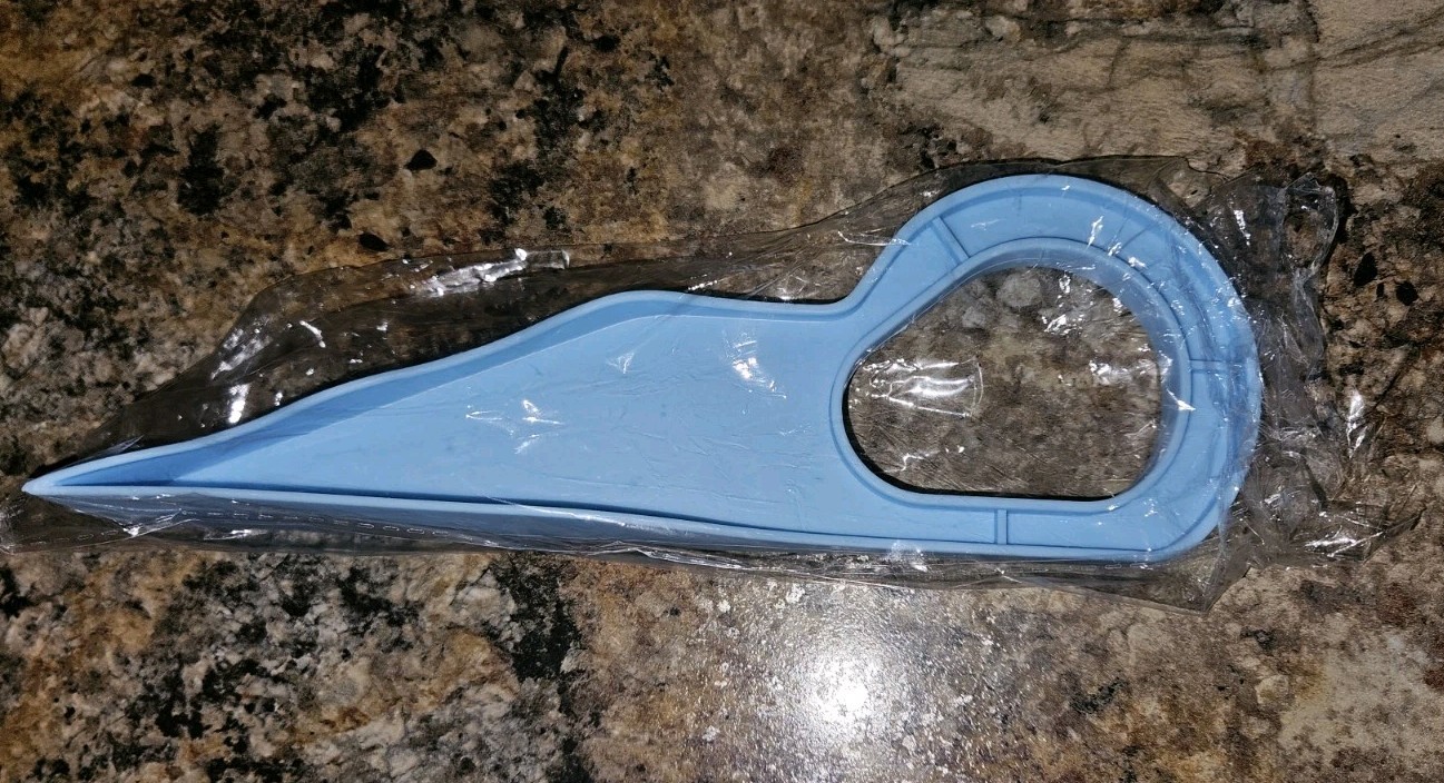 Mattress Wedge and Bed Maker Tool Easy Lifter Sheet Changing Heavy Duty Blue 1pc