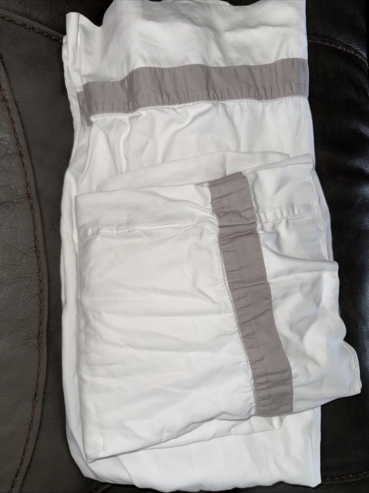 King Size Boll & Branch Organic Cotton Pillow Cases 2 White/ Gray