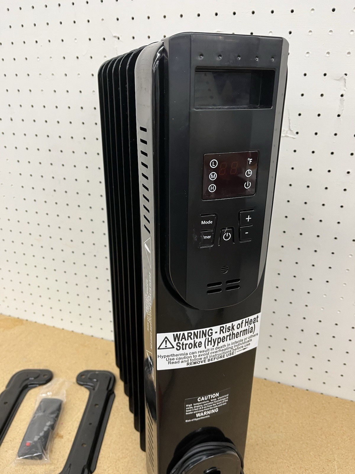 Konwin 1500W Oil Filled Radiator Space Heater Black Indoor w Remote Control