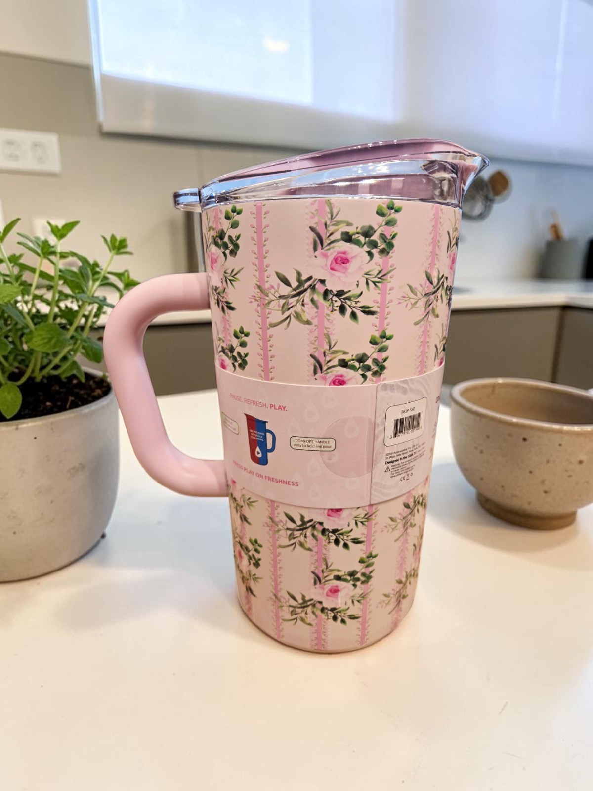 NEW Refreshed Pitcher Stainless Steel Insulated 67 Onz. With Sealed Lid NWT RARE