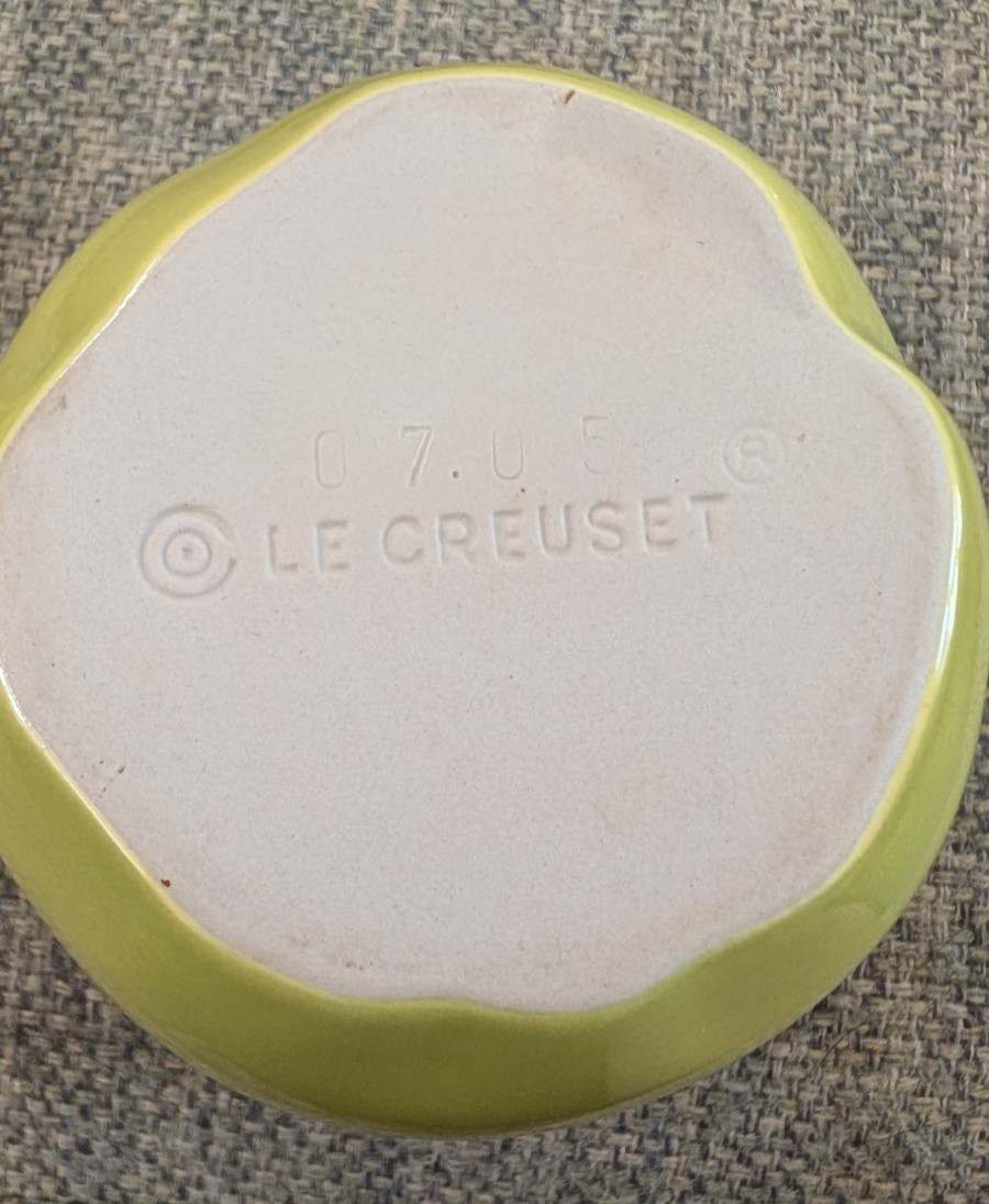 LE CREUSET Petite Pear cocotte Stoneware Ramekin 12oz 355ml no Box Japan