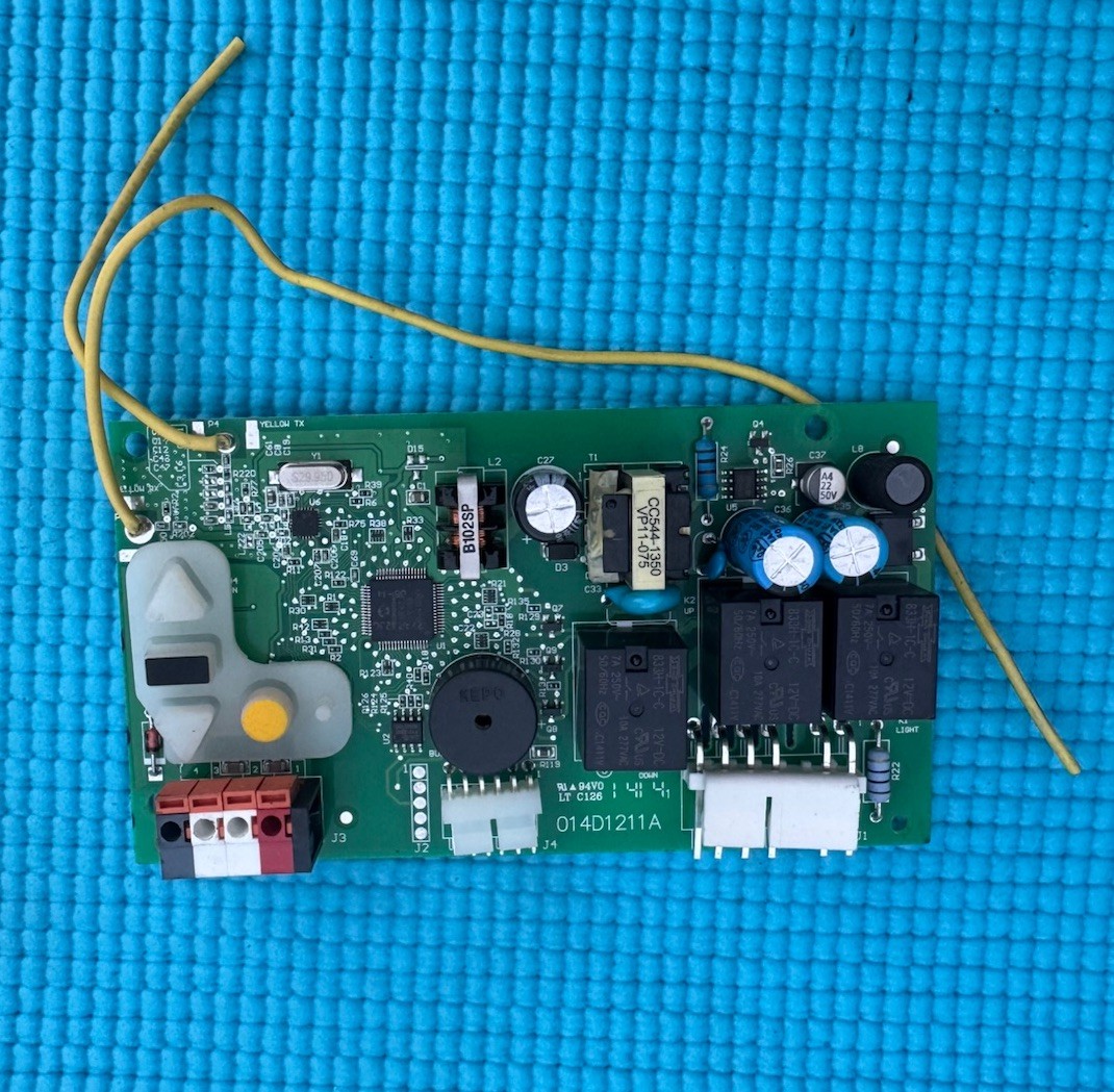 LIFTMASTER CHAMBERLAIN Garage Door Motor Logic Board 014D1211A From Part# 1D7675