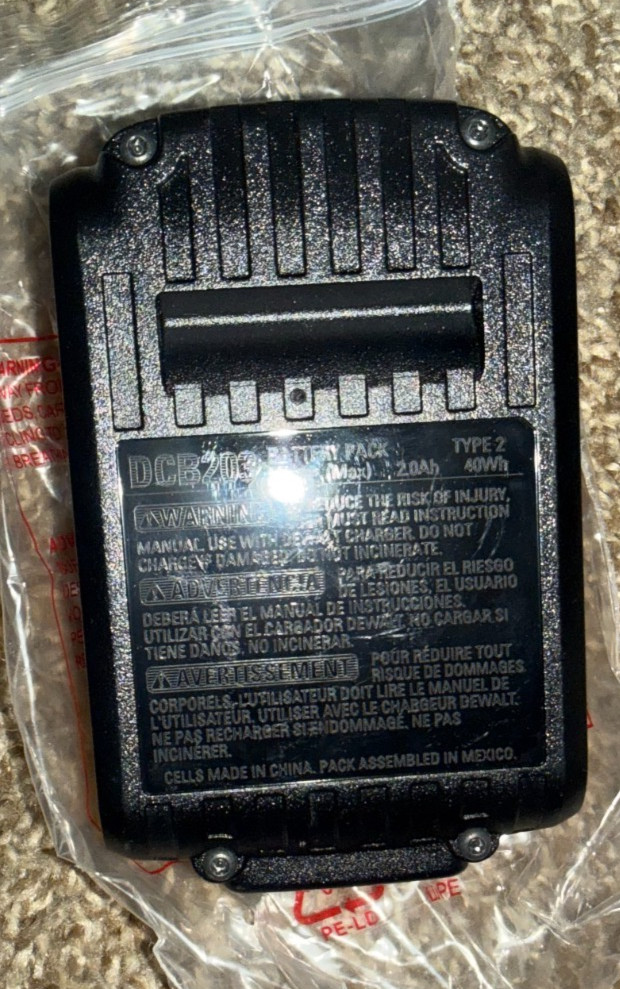 Brand New DeWALT DCB203 20V Max 2.0Ah Compact Lithium Ion Battery Genuine