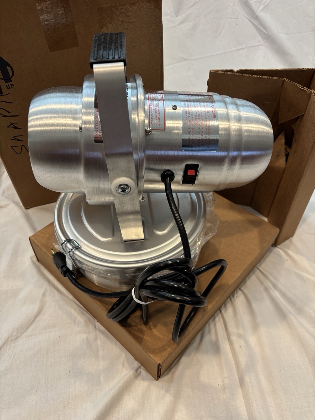 Createch Commander Tri-Jet Fogger Model 672 Household Or Commercial Use