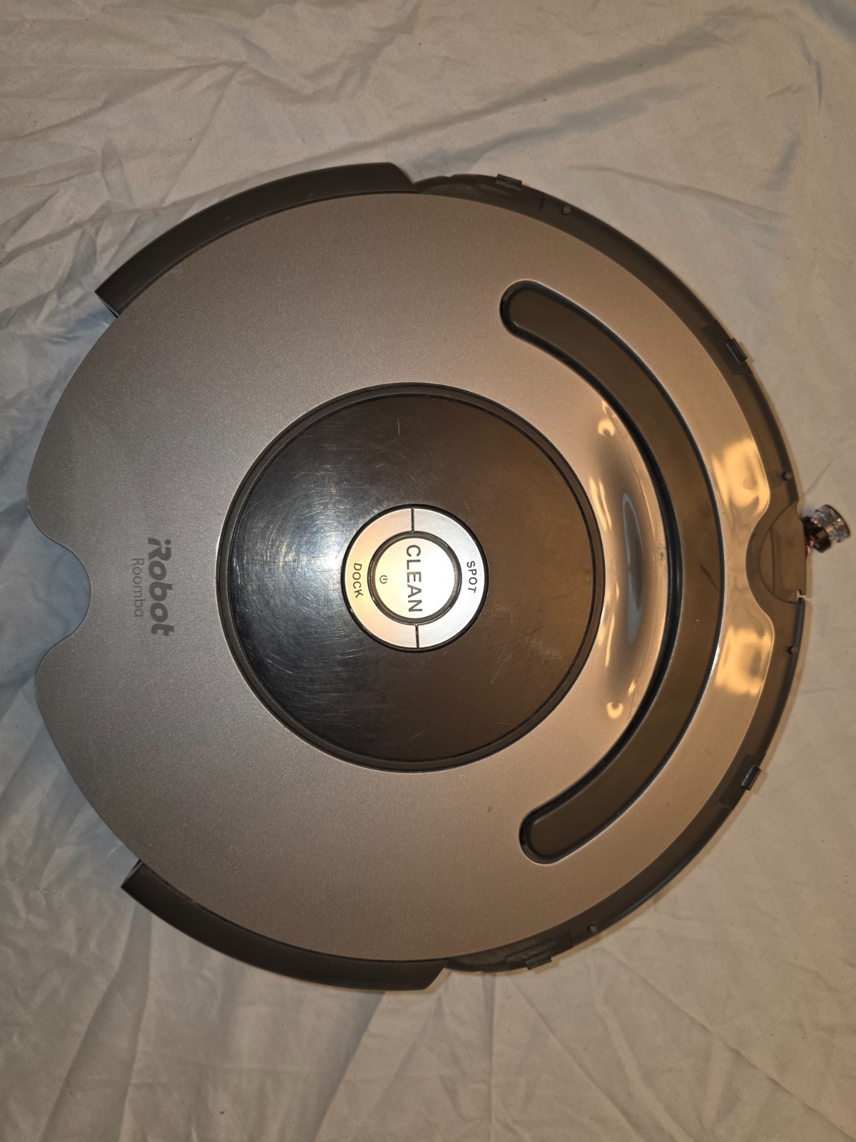iRobot Roomba 635 Robotic Vacuum Cleaner