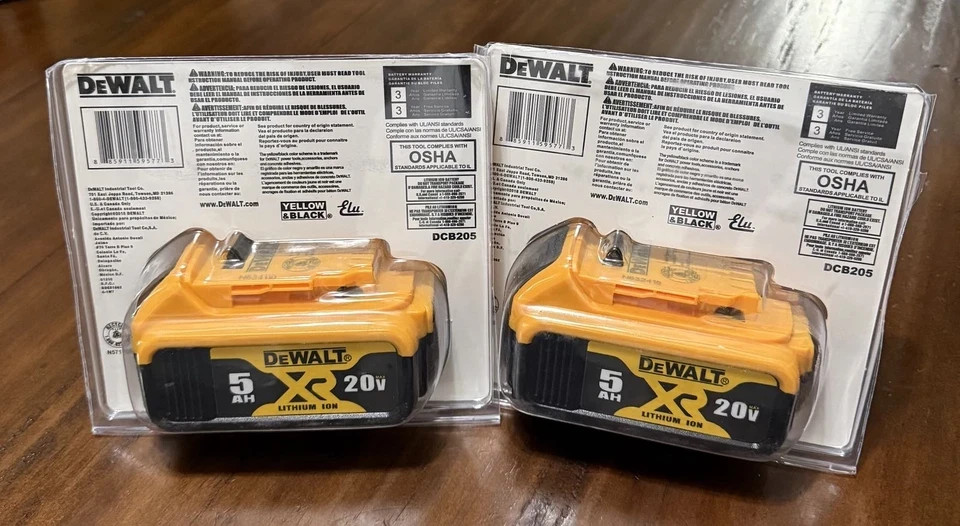 DEWALT 20V MAX XR 5 Ah Lithium Ion Battery Premium High Capacity (DCB205-2)