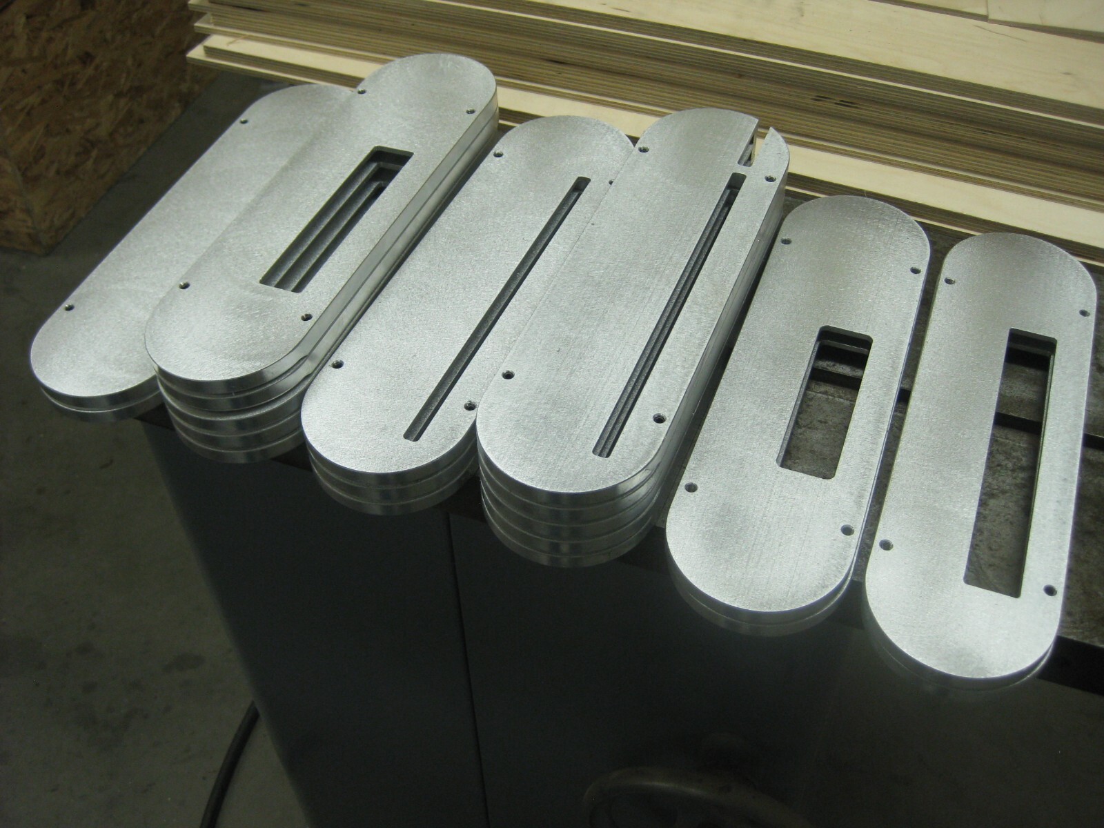 THE “ULTIMATE” UNISAW INSERT PLATE – BEST ON THE MARKET