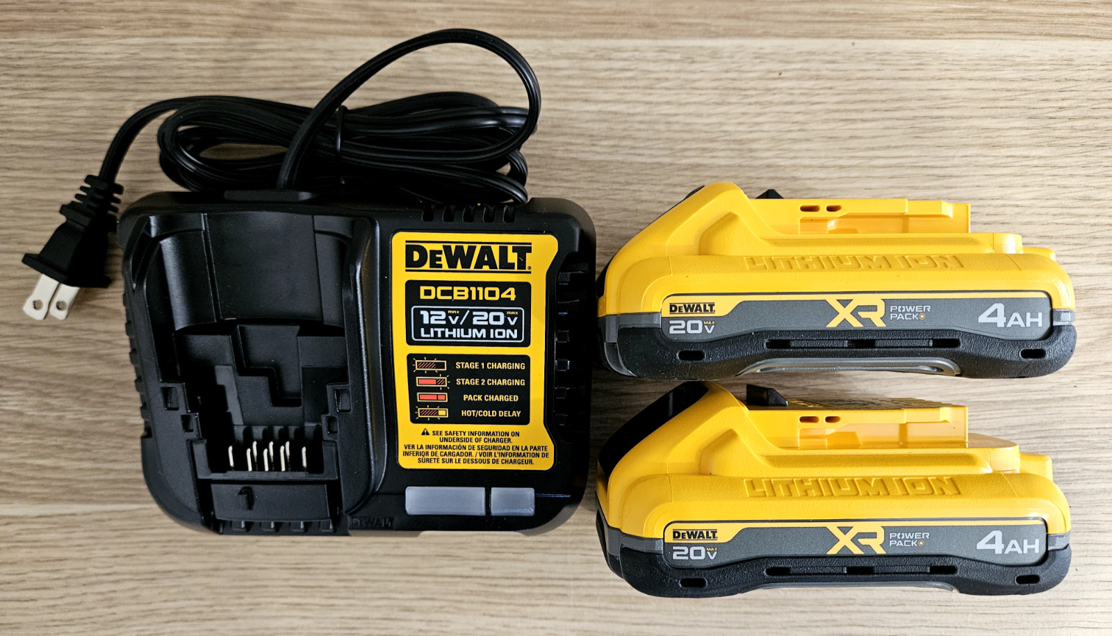 2 DeWALT 20V XR POWERPACK™ 4Ah Batteries (50% more) DCB2104 + Optional Charger