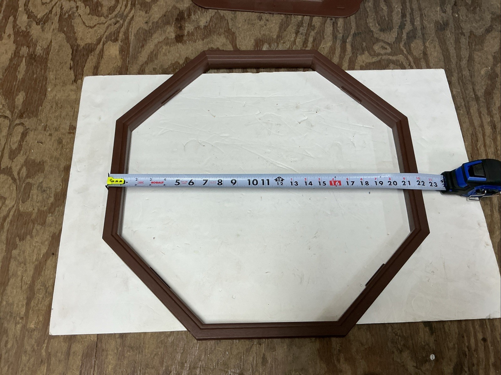20” X 20” Fixed Octagon Vinyl Window Vented Brown New Construction BROWN color