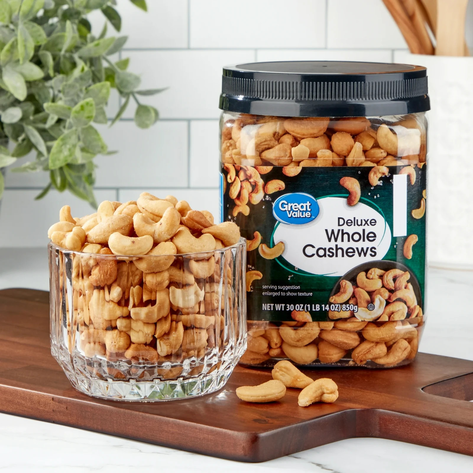 Great Value Deluxe Cashews, 30 oz