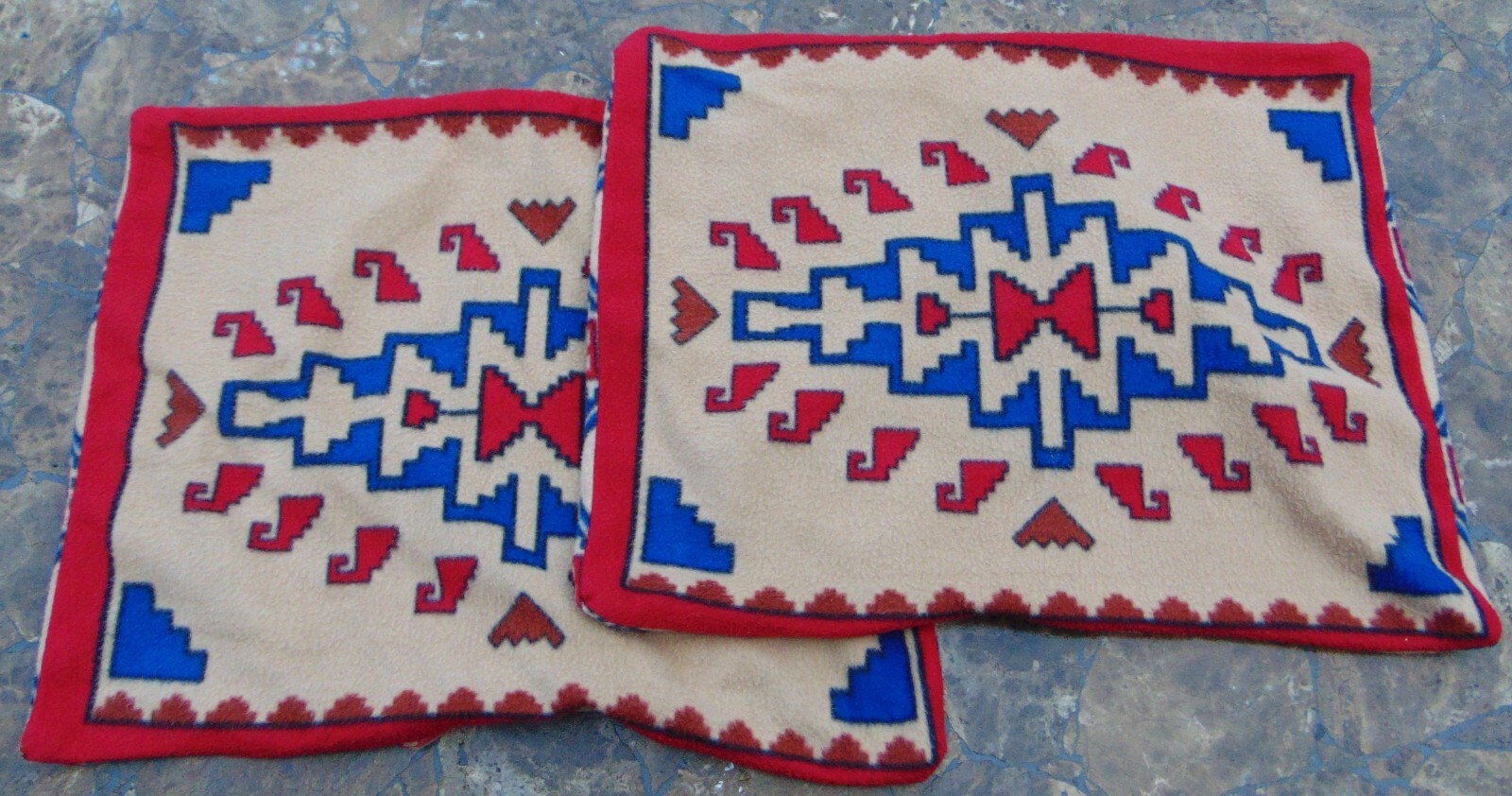 2 FLEECE PILLOW SHAMS ~ NATIVE AMERICAN DESIGN ~ 20″ x 26″ ~ FROM RANCH ESTATE