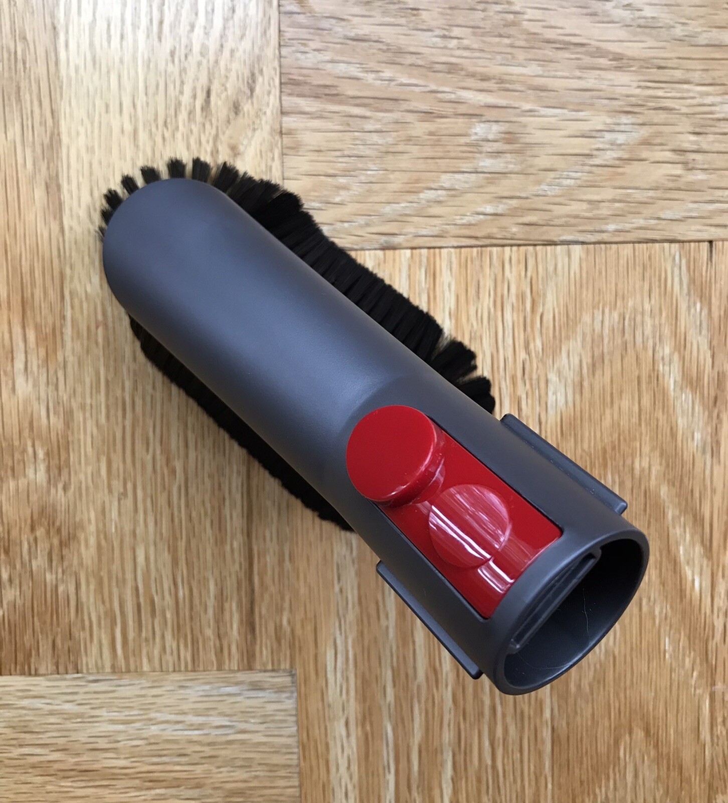 New Dyson quick release Mini soft Dusting Brush Accesory tool V10 V8 V7