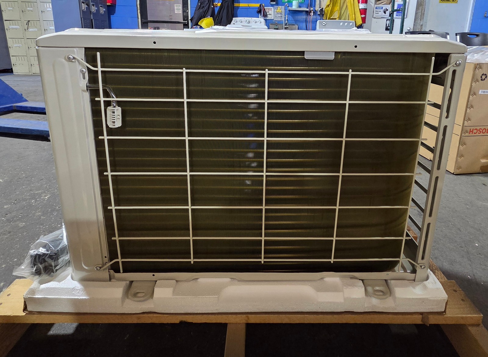 Bosch / BMS500-AA012-0CSXRB / 115V / Split System Heat Pump