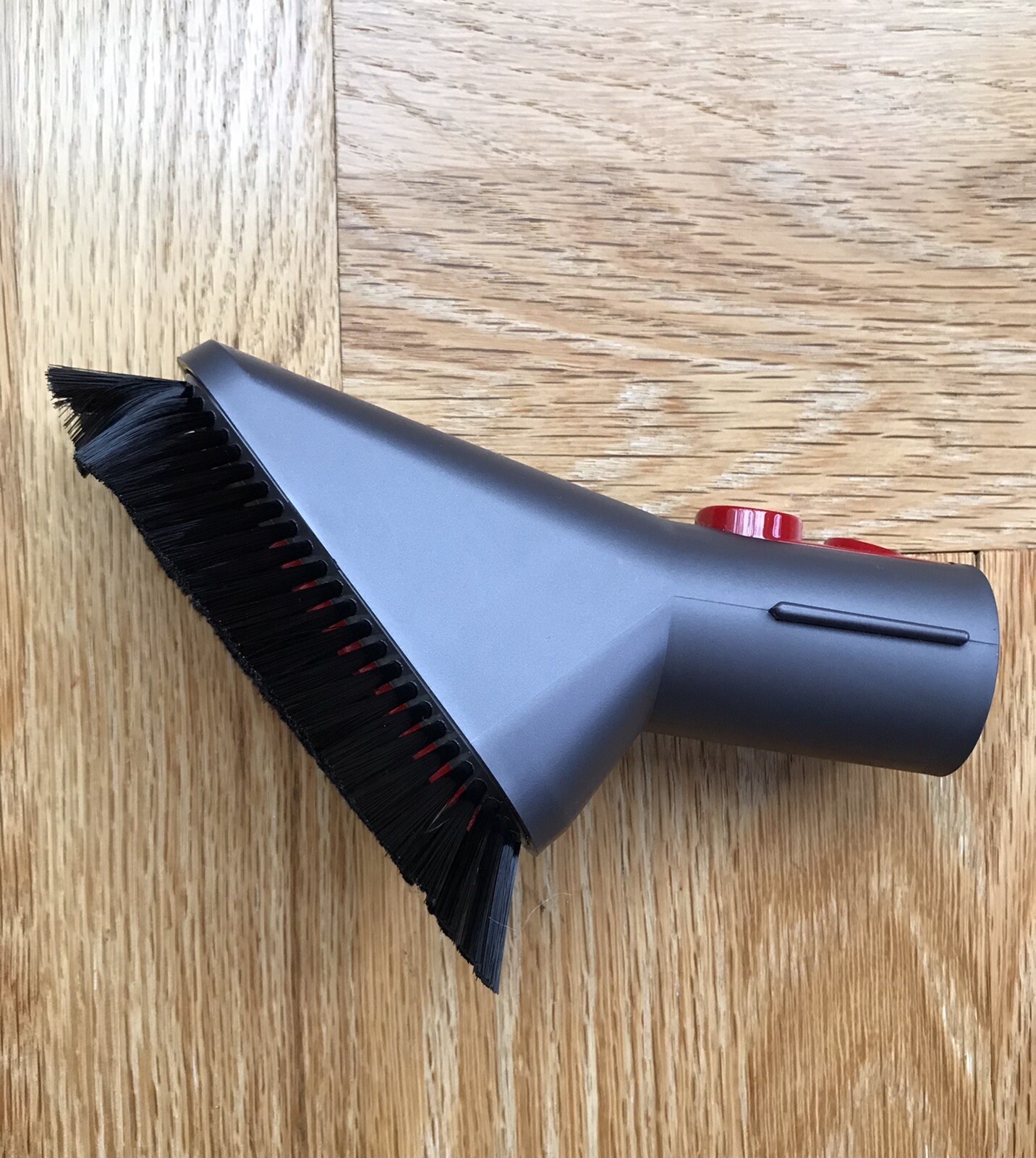 New Dyson quick release Mini soft Dusting Brush Accesory tool V10 V8 V7