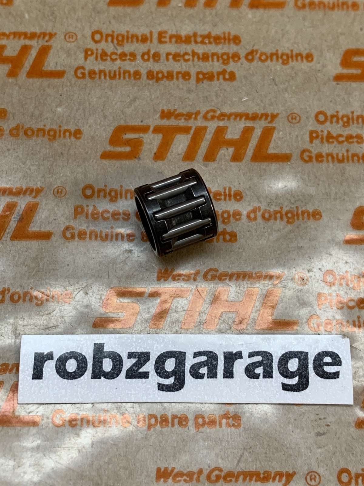 OEM STIHL FC75 FC85 FS75 FS80 FS85 KM85 HT75 NEEDLE BEARING 9512 003 1830 B62