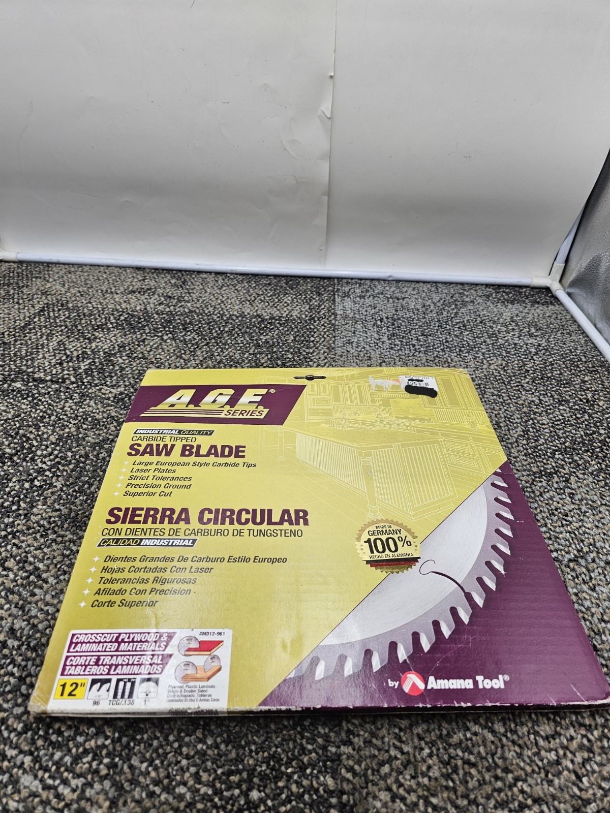 Amana Tool MD12-961 A.G.E Series 12″ x 96T Carbide Tipped Circular Saw Blade