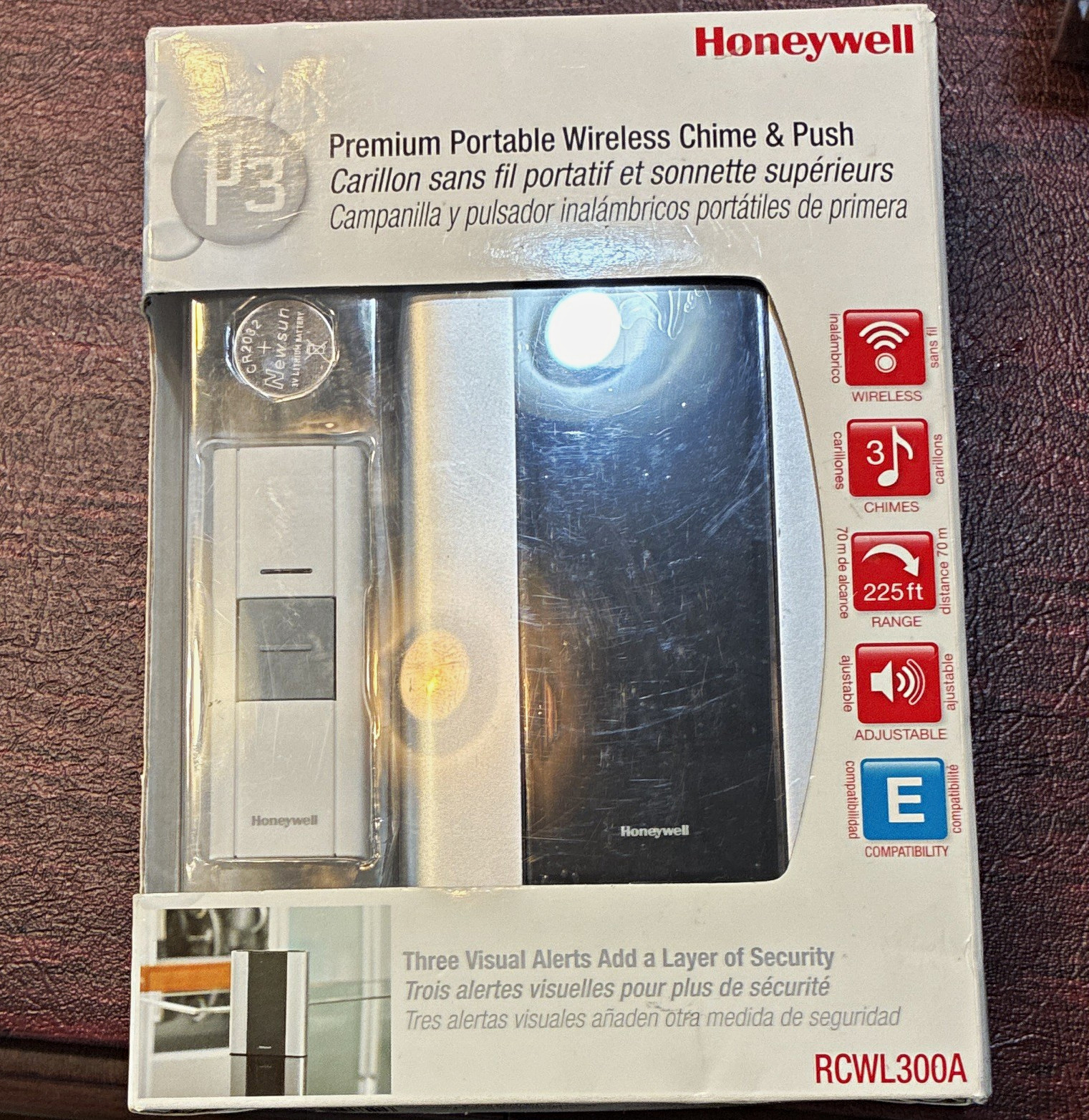 Honeywell RCWL300A Wireless Portable Door Chime Kit, Lighted Button, Battery