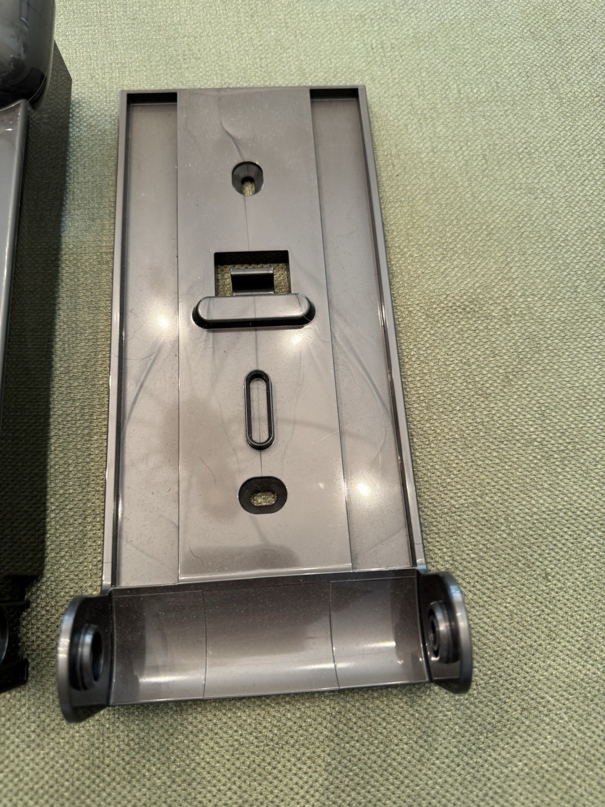 Dyson V11 Wall Mount Docking Station Vacuum Replacement 970011-01 New & Genuine