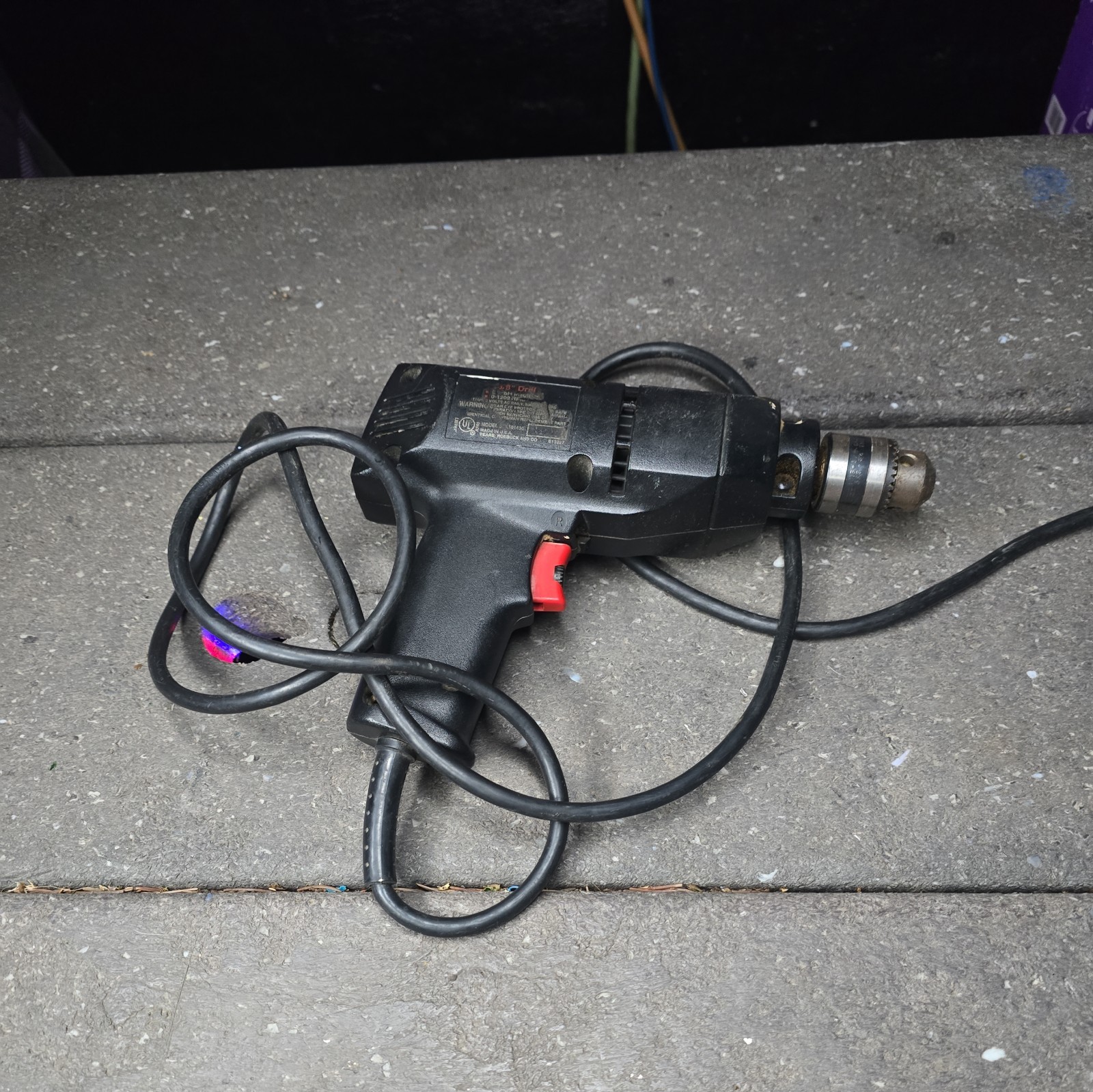 Craftsman 3/8 Drill Corded 1/4hp,110/120 Volts, 60hz, 2.8amps, Double Insulated