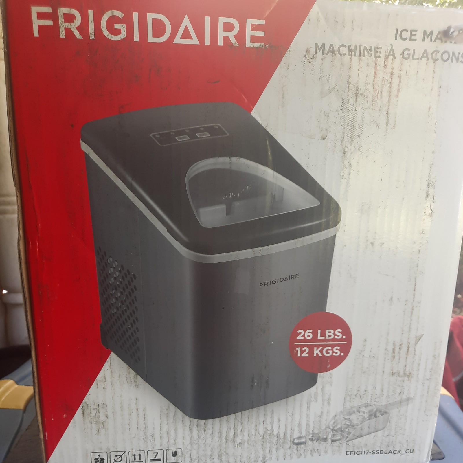 Frigidaire, 26 Lbs. Countertop Ice Maker, Bullet Shaped Ice, Stainless Steel
