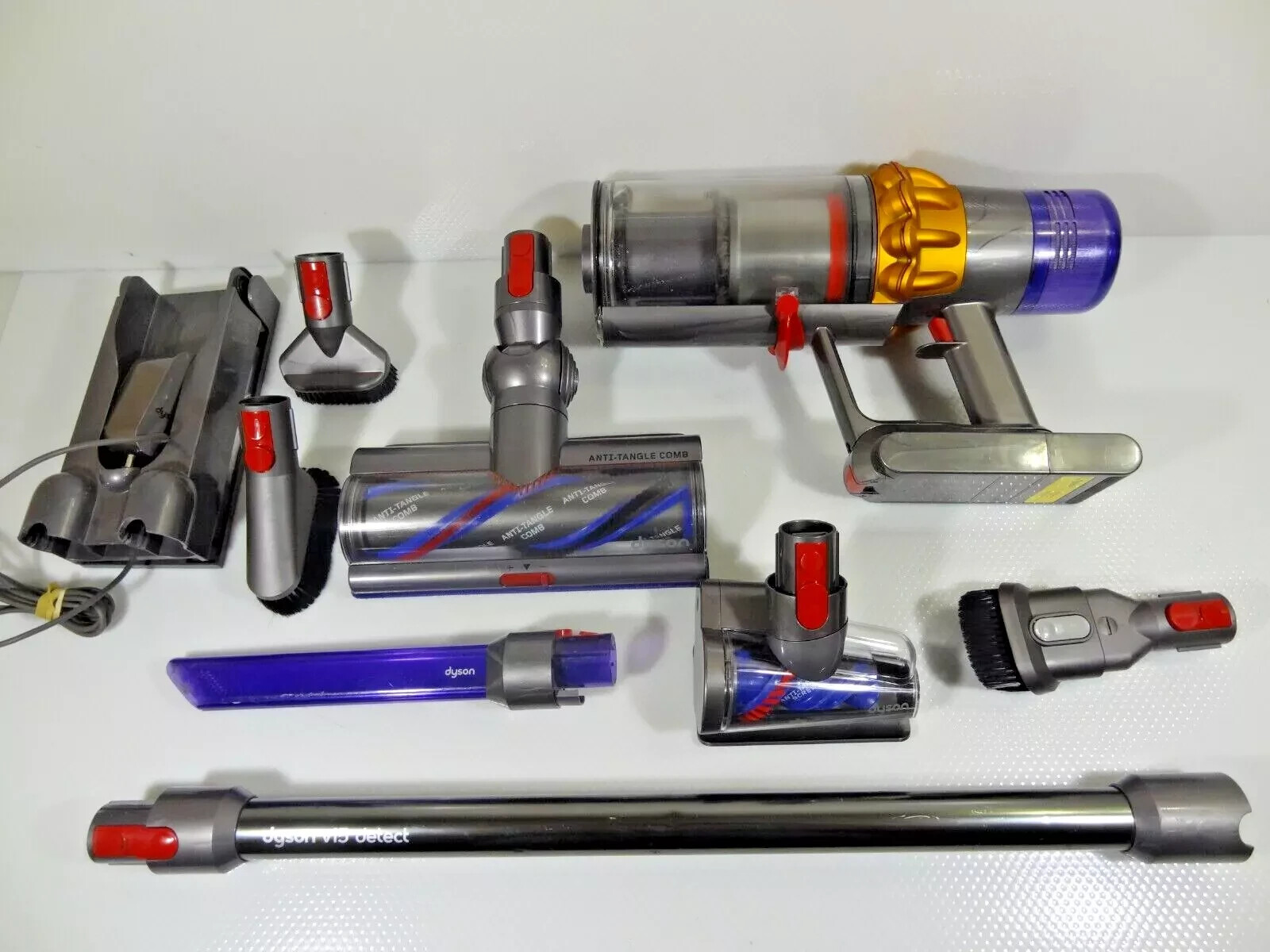 Dyson V15 Detect Cordless Stick Vacuum Cleaner