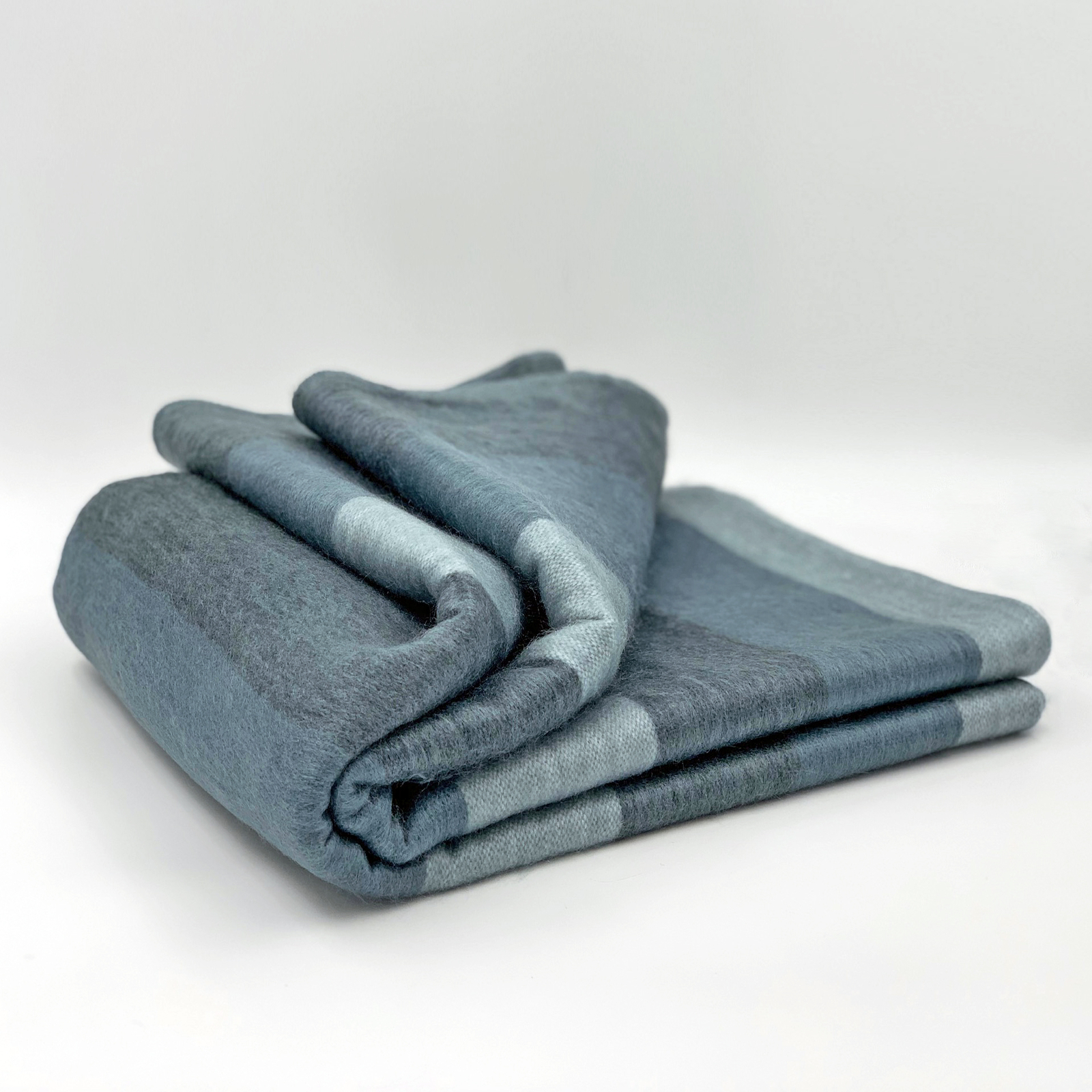 SOFT & WARM GRAY STRIPED ALPACA LLAMA WOOL BLANKET THROW QUEEN