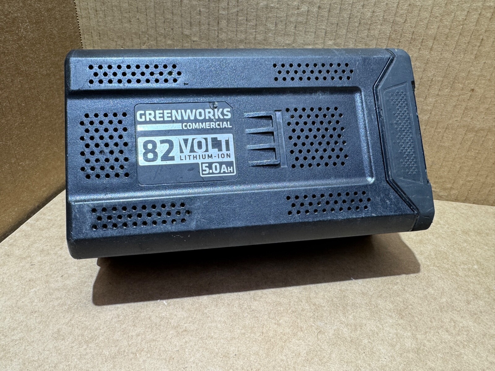 GREENWORKS COMMERCIAL [GL 500] GENUINE 82V MAX 5AH BATTERY – [USED]