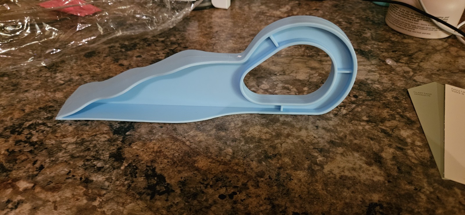 Mattress Wedge and Bed Maker Tool Easy Lifter Sheet Changing Heavy Duty Blue 1pc