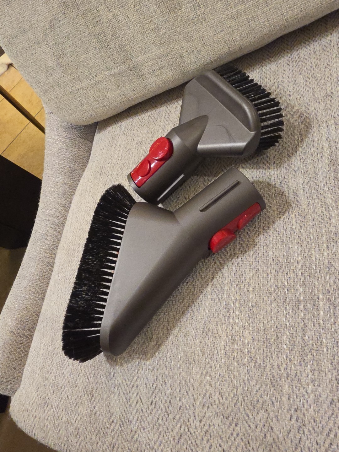 2 Genuine Dyson Quick Release Mini Soft Dusting Brush Fits V7 V8 V10 V11 V15