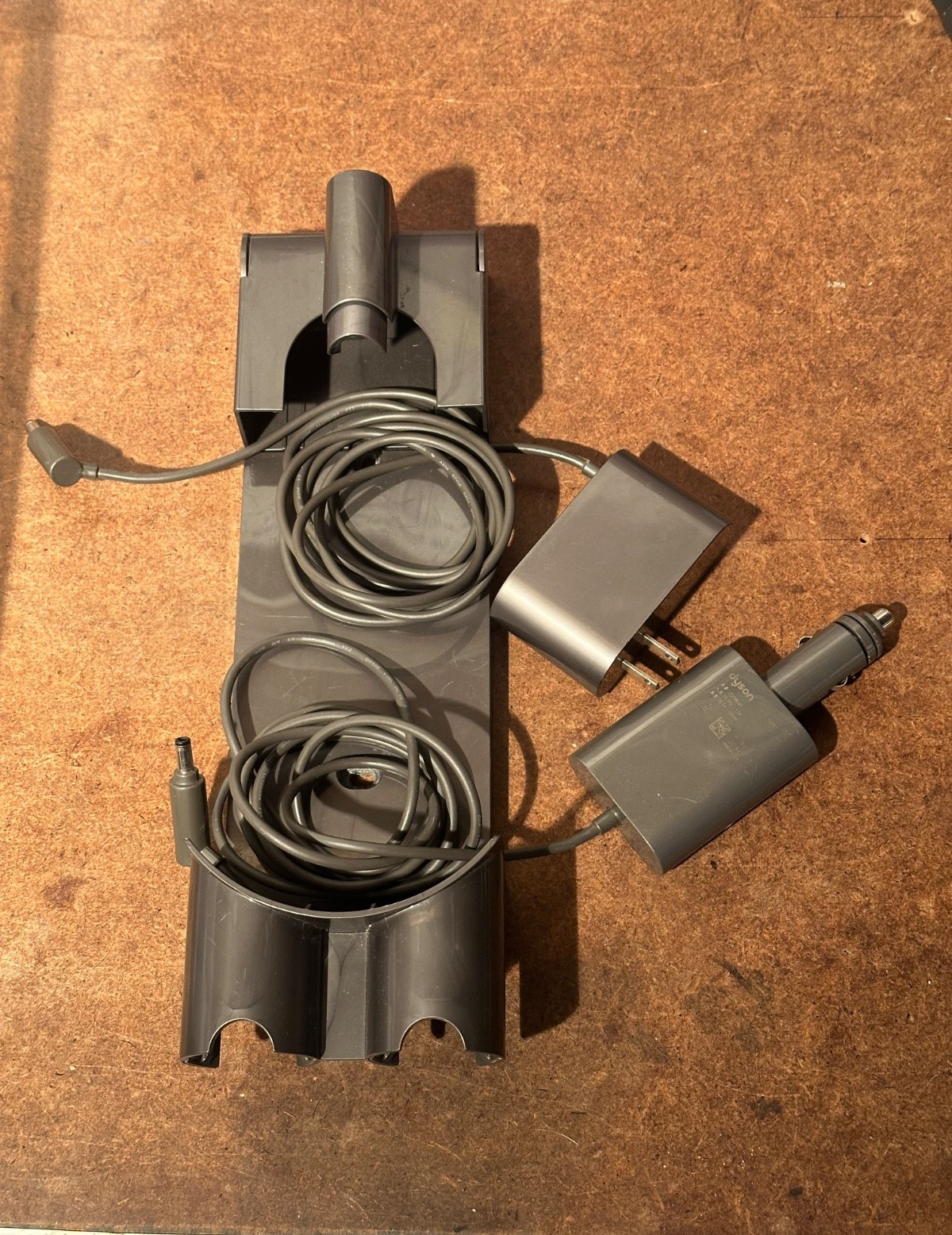 Dyson SV25 V8 Cordless Vacuum REPLACEMENT WALL MOUNT w/ Hot & Car Charger OEM