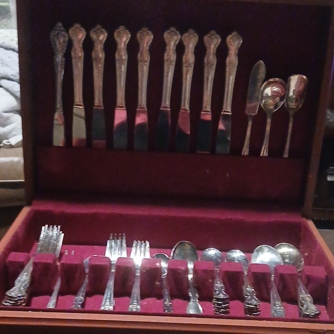 1950’s 57 Piece Rogers Silverware Set In Original Case.