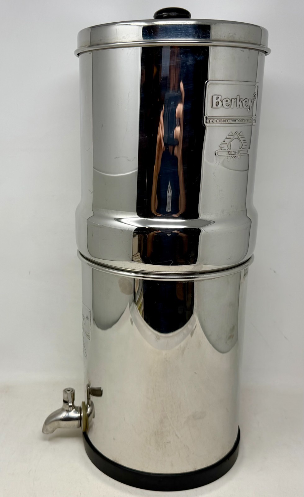 BERKEY 18 inch Travel 1.5 Gallon Water Filtration System (filters not Included)